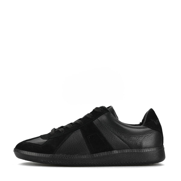 Maison Margiela Gats "Triple Black"