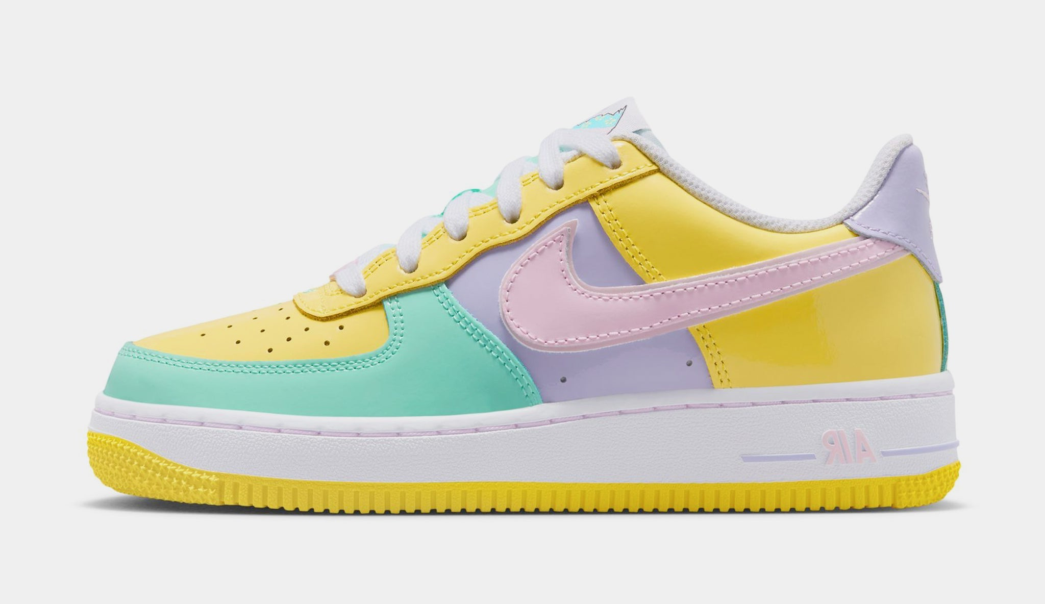 2026 Nike Air Force 1 Low "Easter" (gs)