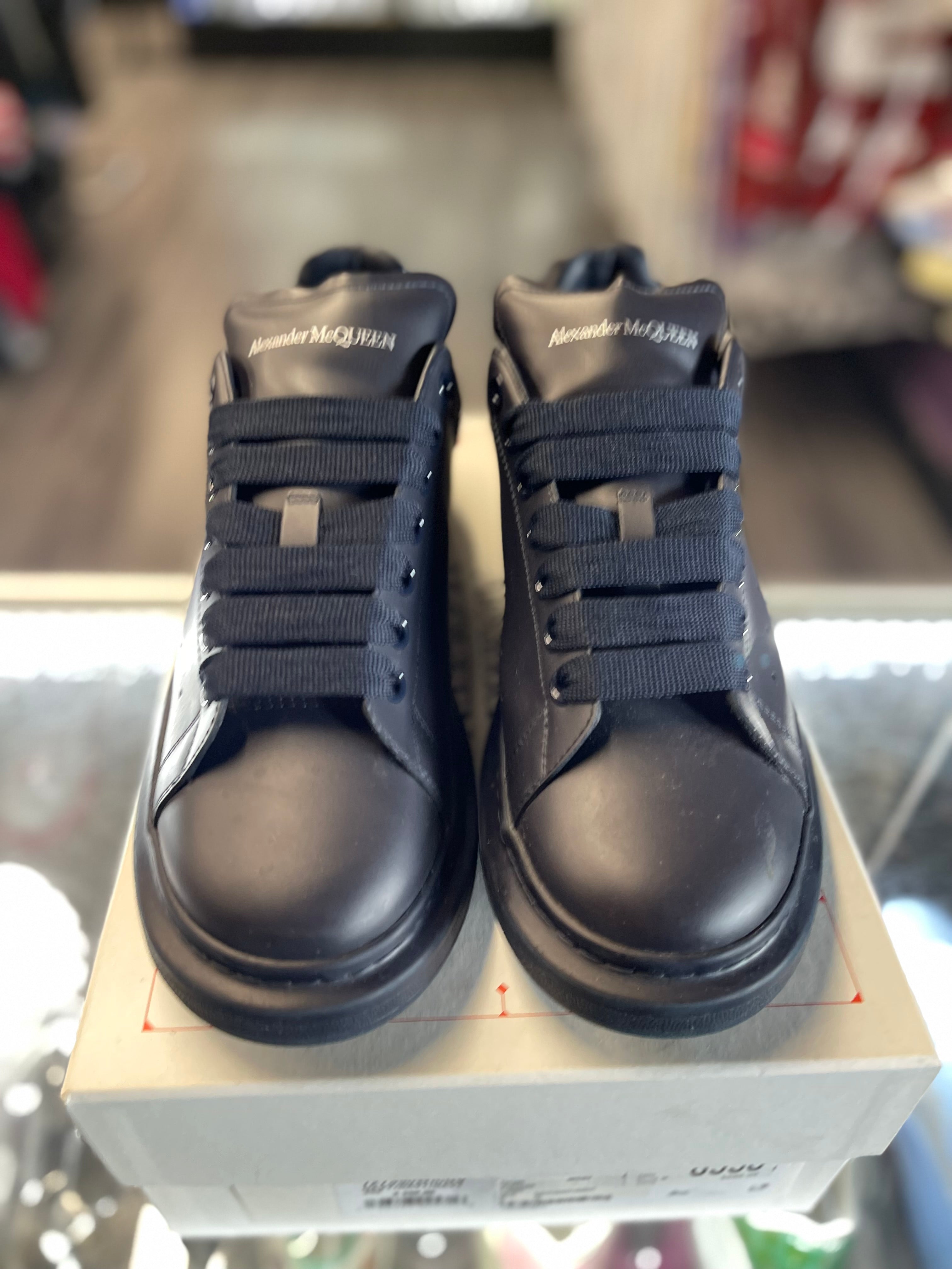Alexander McQueen Oversized "Black/Blue"