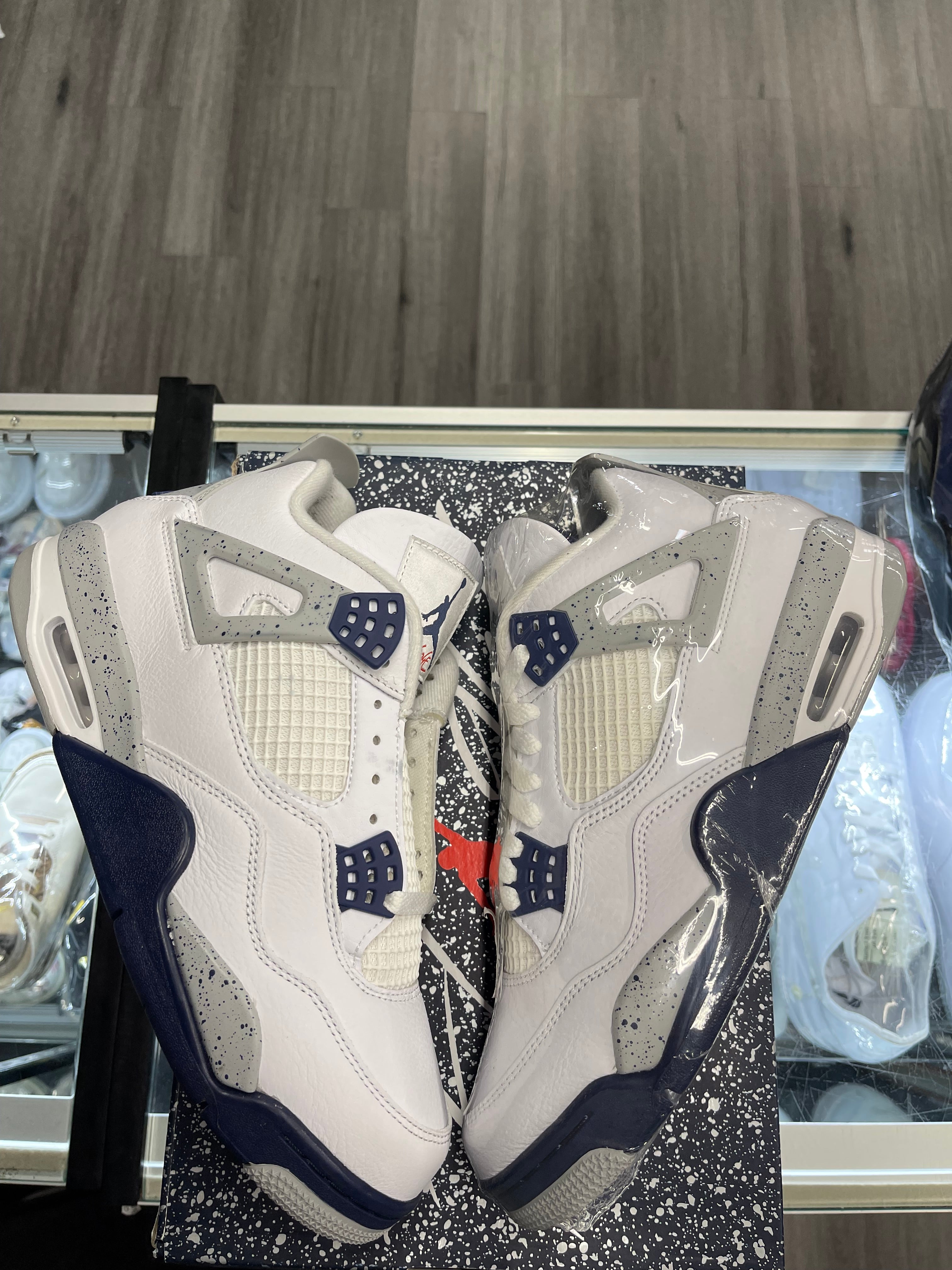 2022 Air Jordan Retro  4 "Midnight Navy"