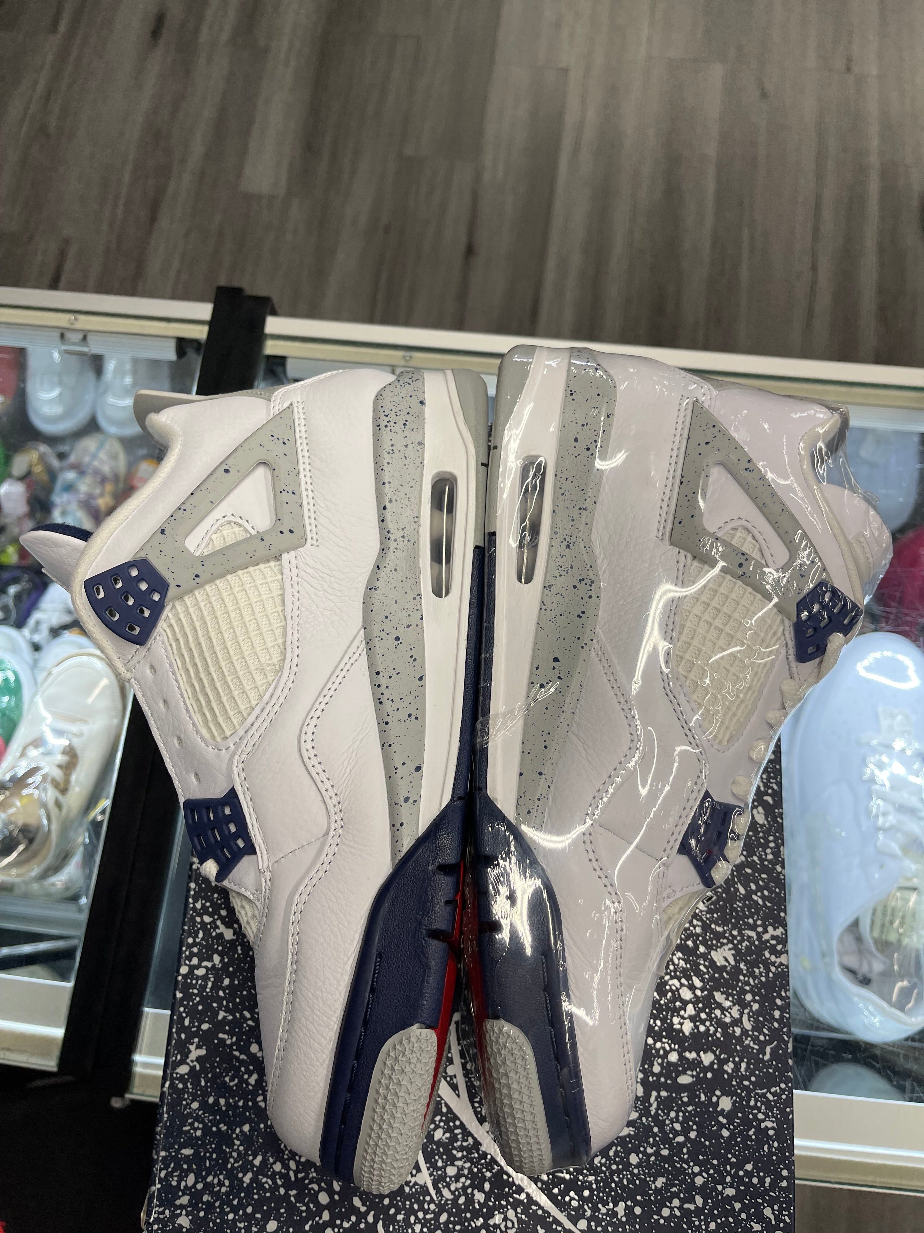 2022 Air Jordan Retro  4 "Midnight Navy"