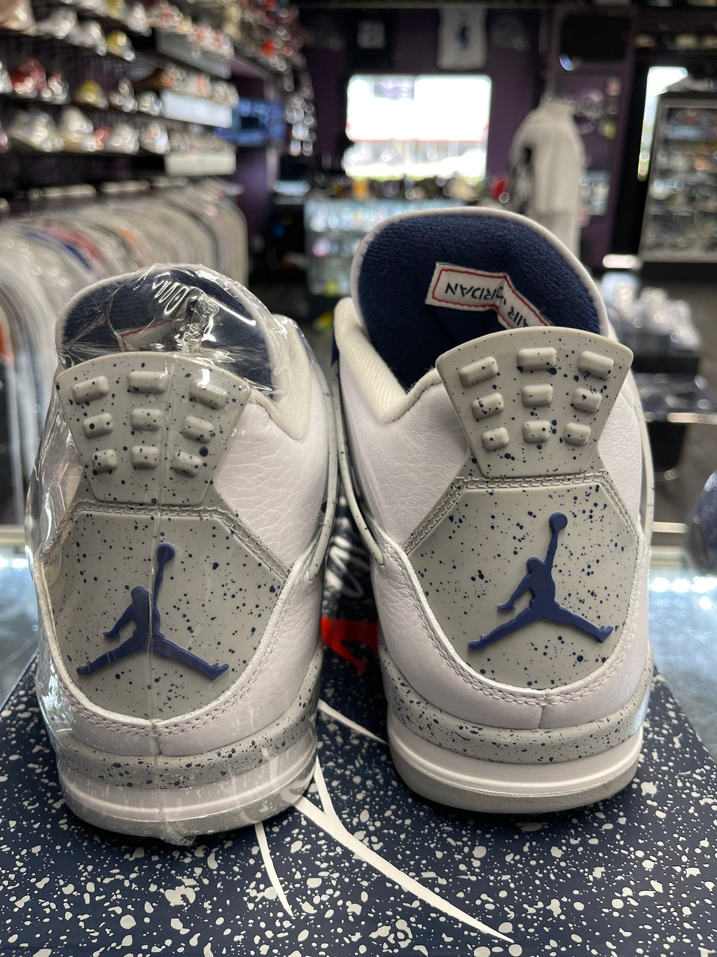 2022 Air Jordan Retro  4 "Midnight Navy"