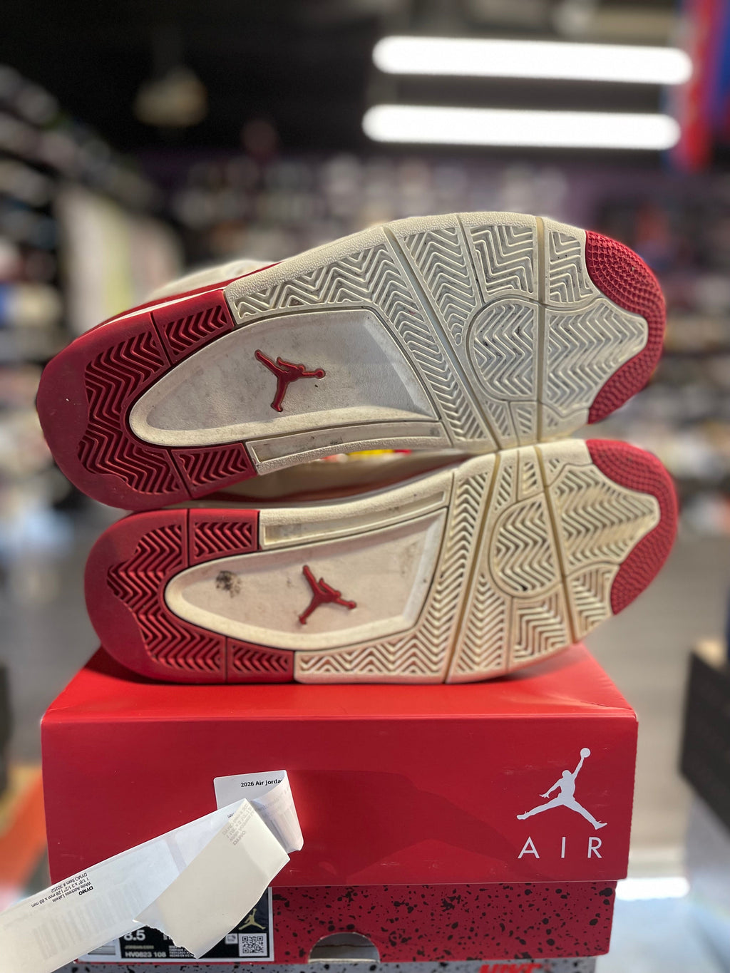 2026 Air Jordan Retro 4 "Valentine's Day Sierra Red" (W)