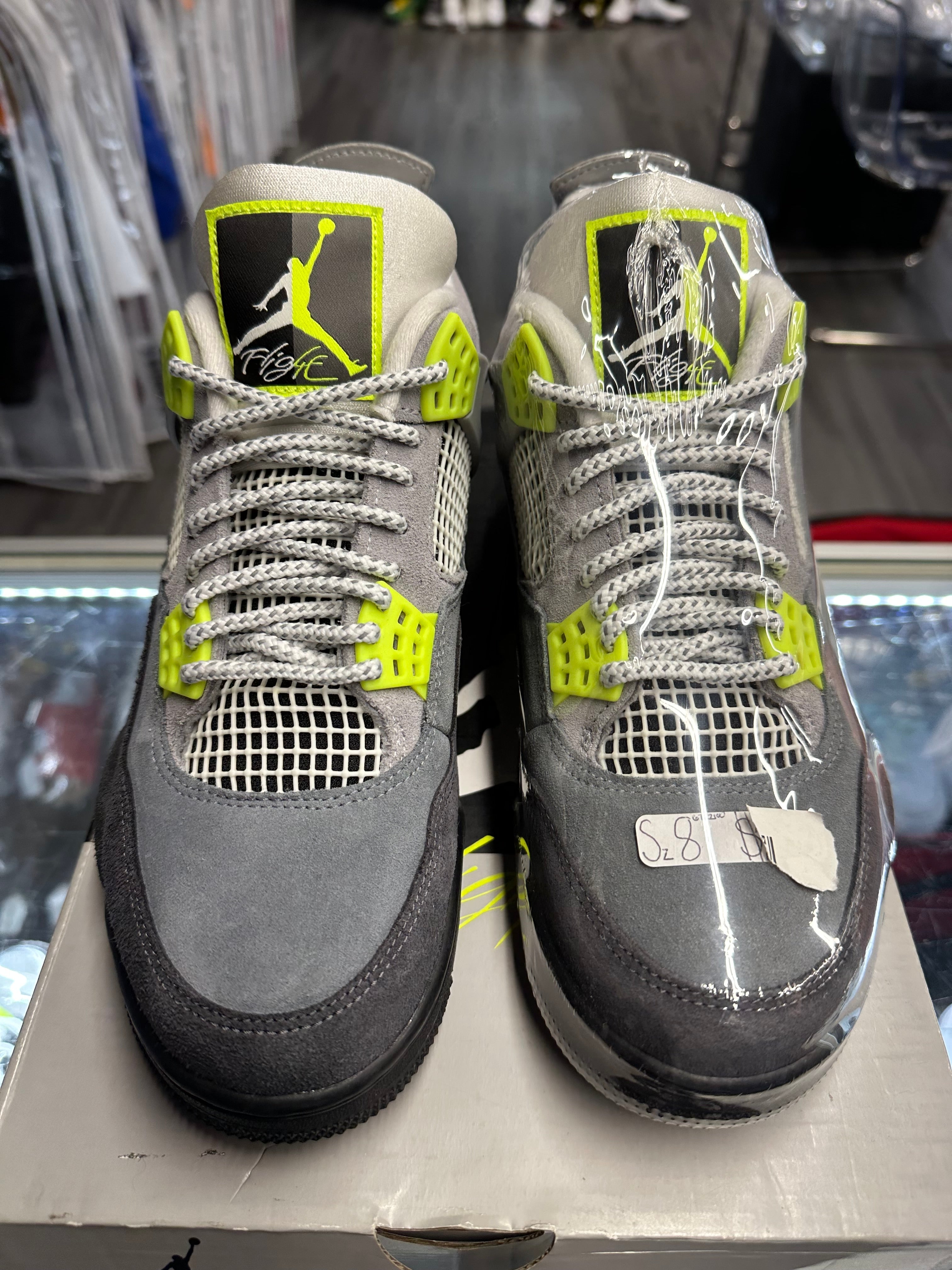 2020 Air Jordan Retro 4 "SE 95 Neon"