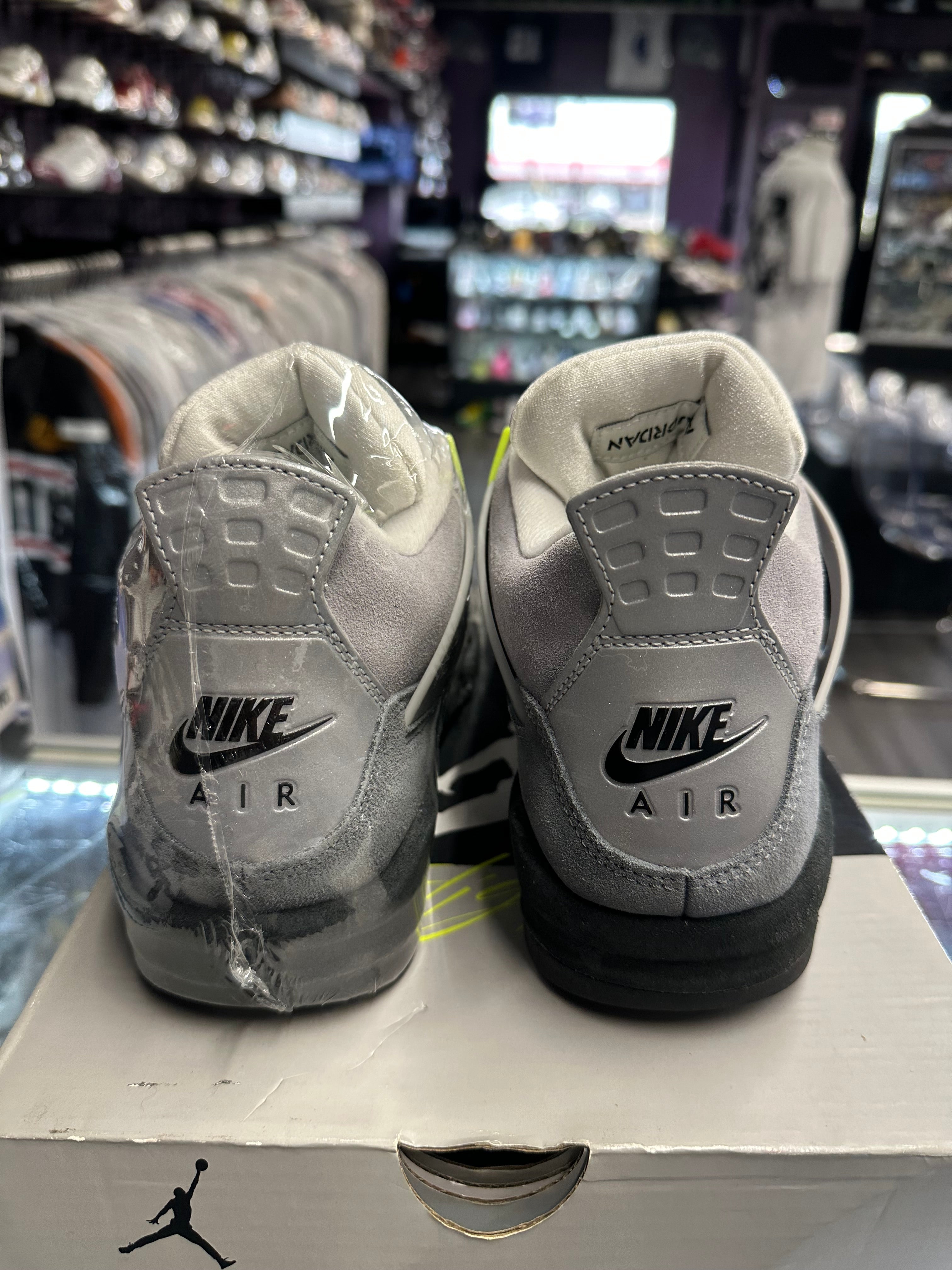2020 Air Jordan Retro 4 "SE 95 Neon"