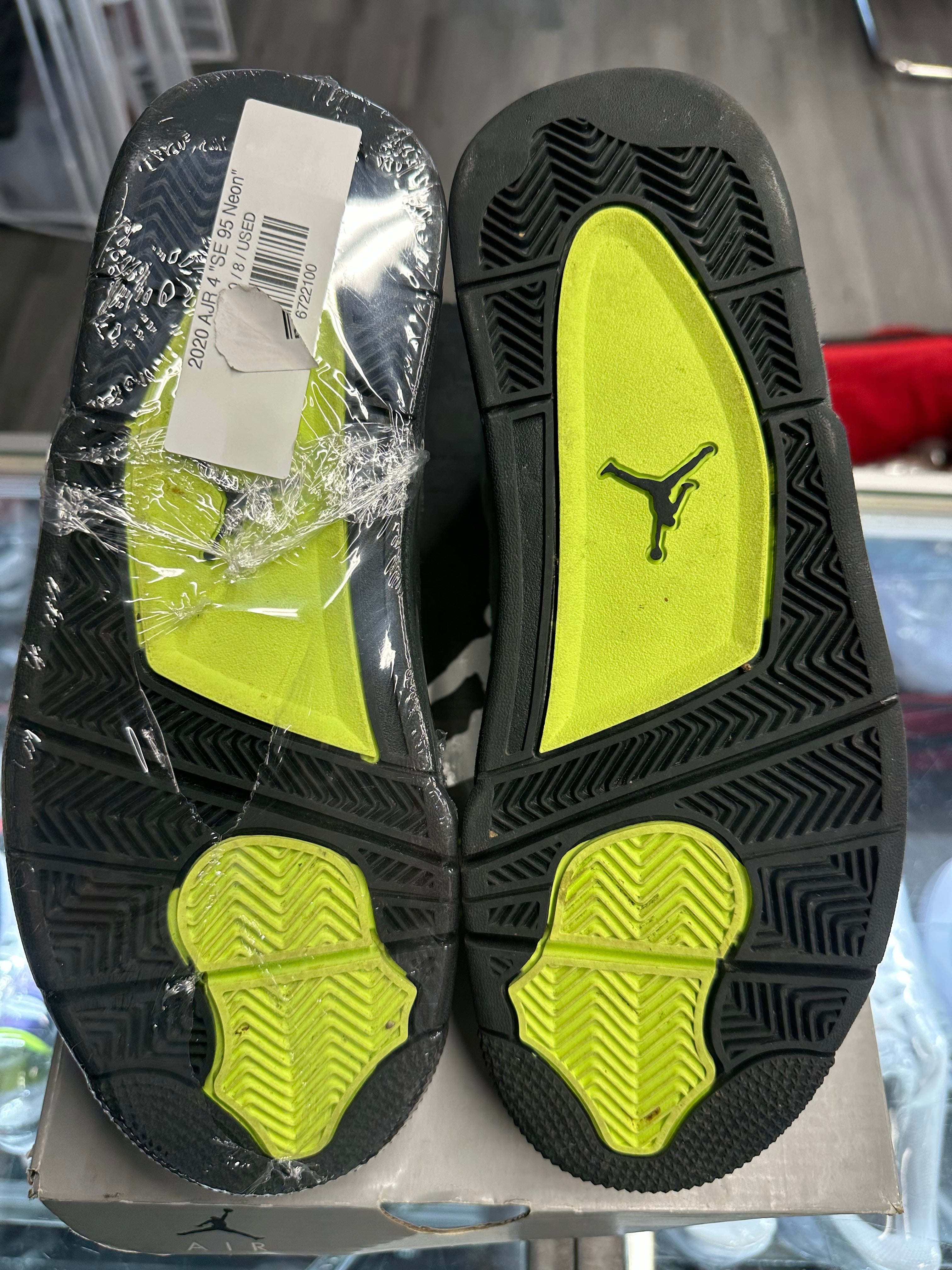 2020 Air Jordan Retro 4 "SE 95 Neon"