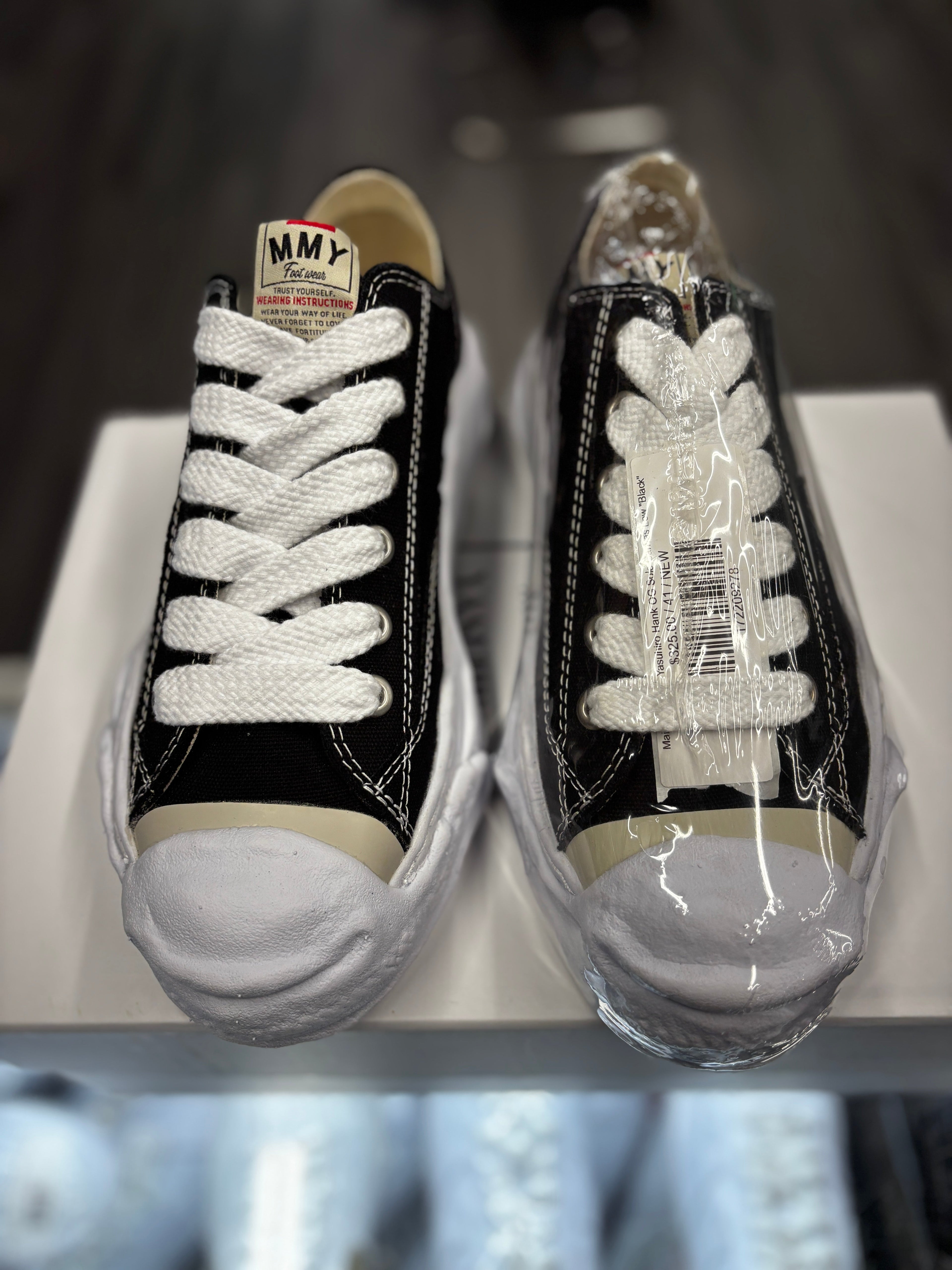 Maison Mihara Yasuhiro Hank OG Sole Canvas Low "Black"