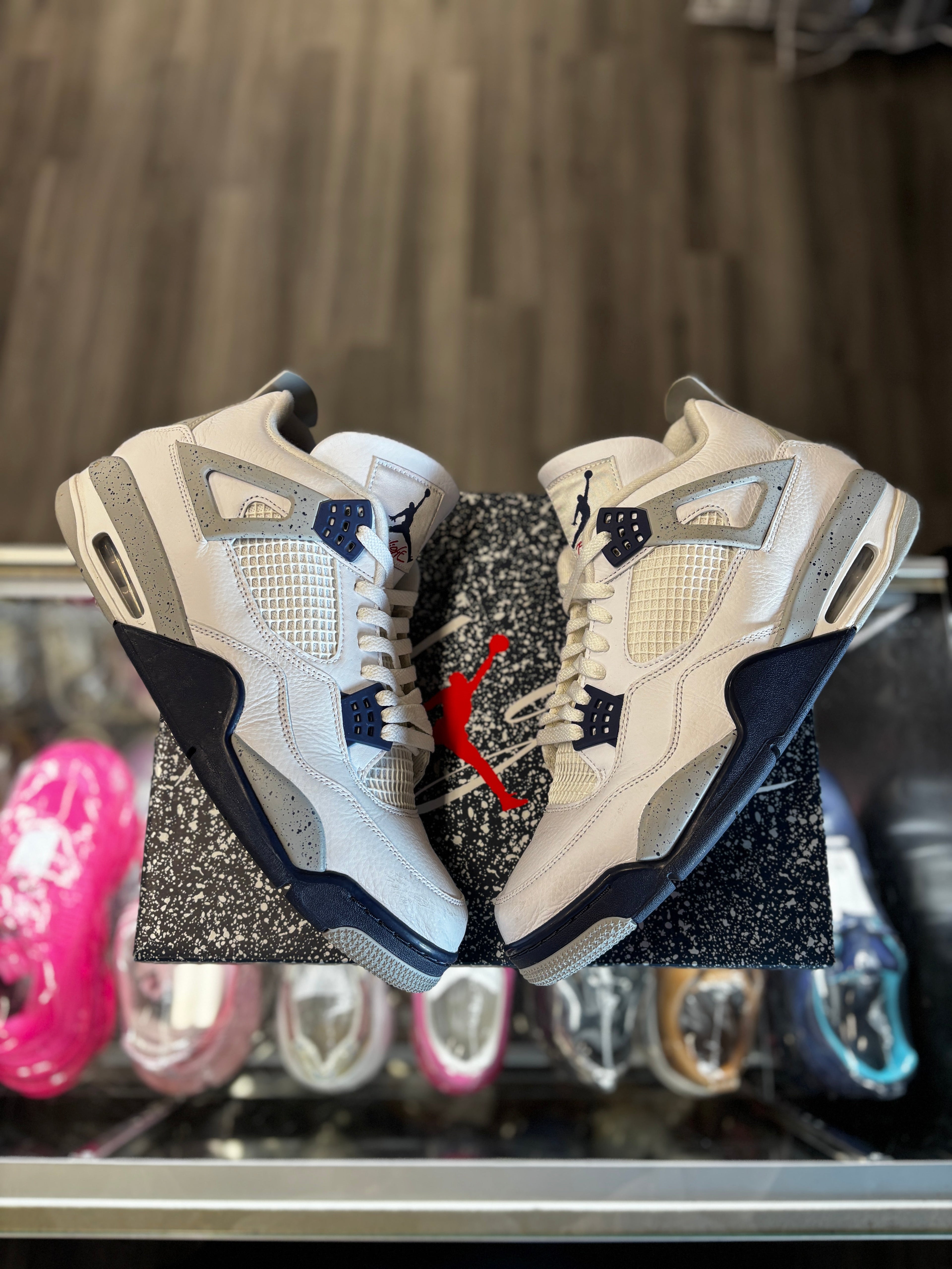 2022 Air Jordan Retro  4 "Midnight Navy"