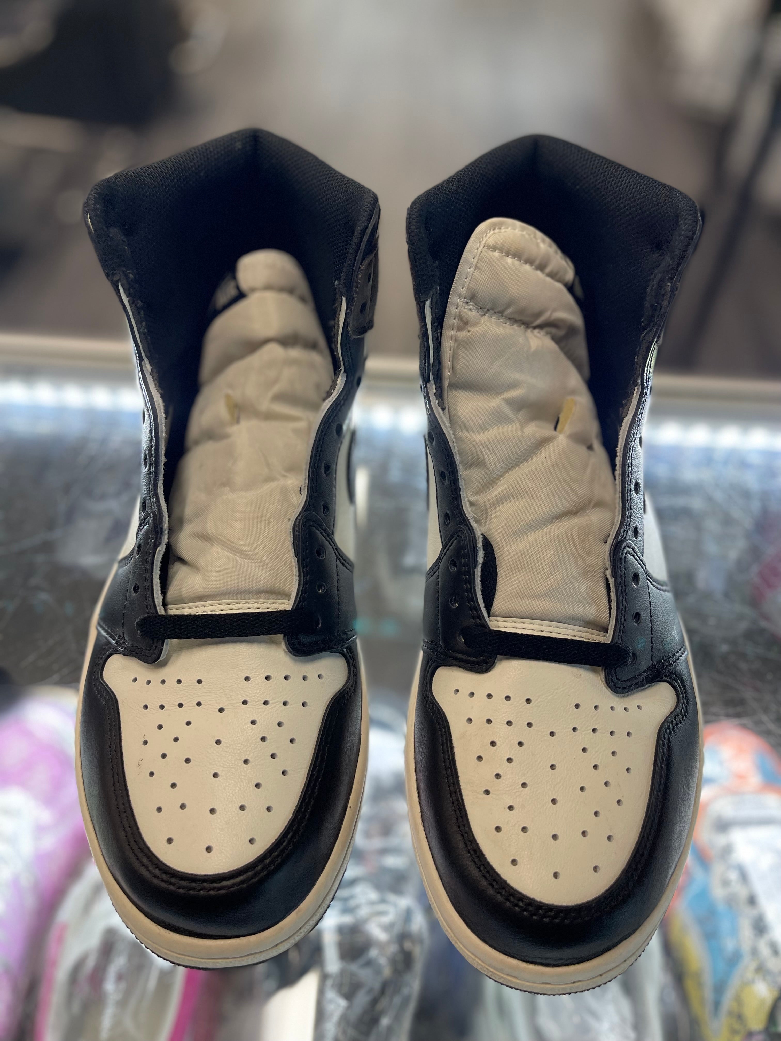 2020 Air Jordan Retro 1 High "Mocha"