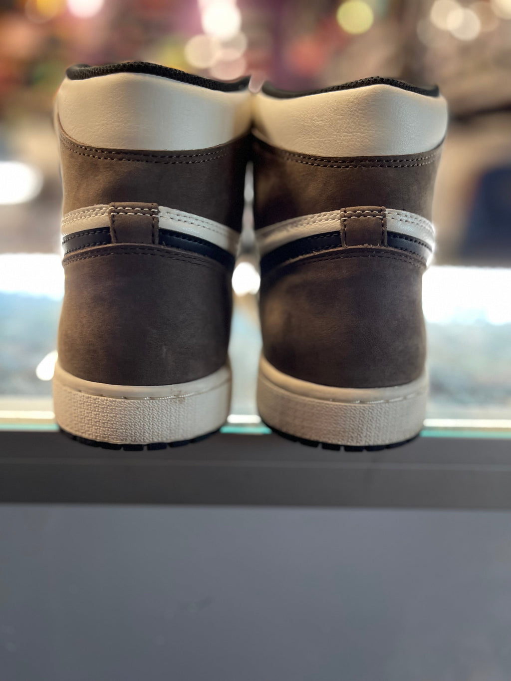 2020 Air Jordan Retro 1 High "Mocha"