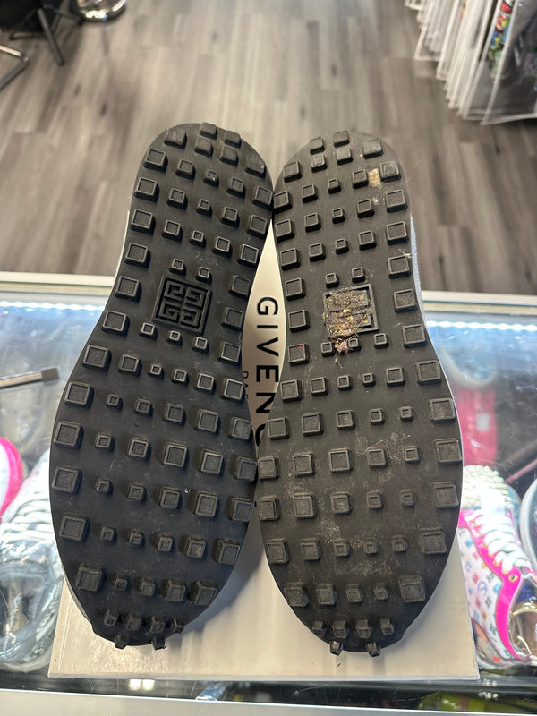 Givenchy Active Runner "Black/Multicolor"