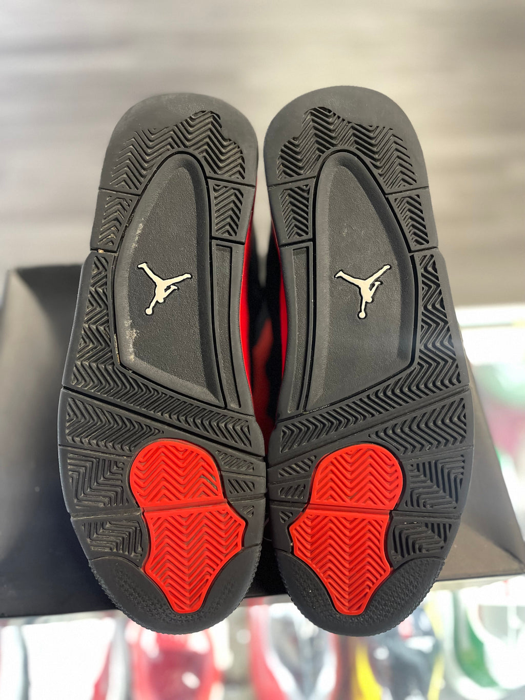 2022 Air Jordan Retro 4 "Red Thunder"