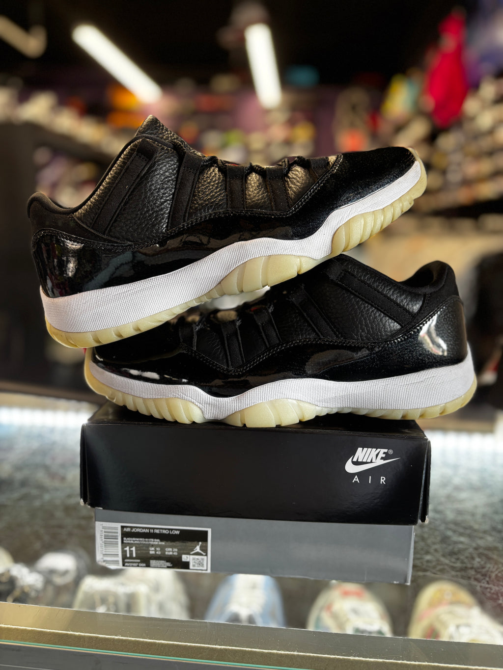 2022 Air Jordan Retro 11 Low "72-10"