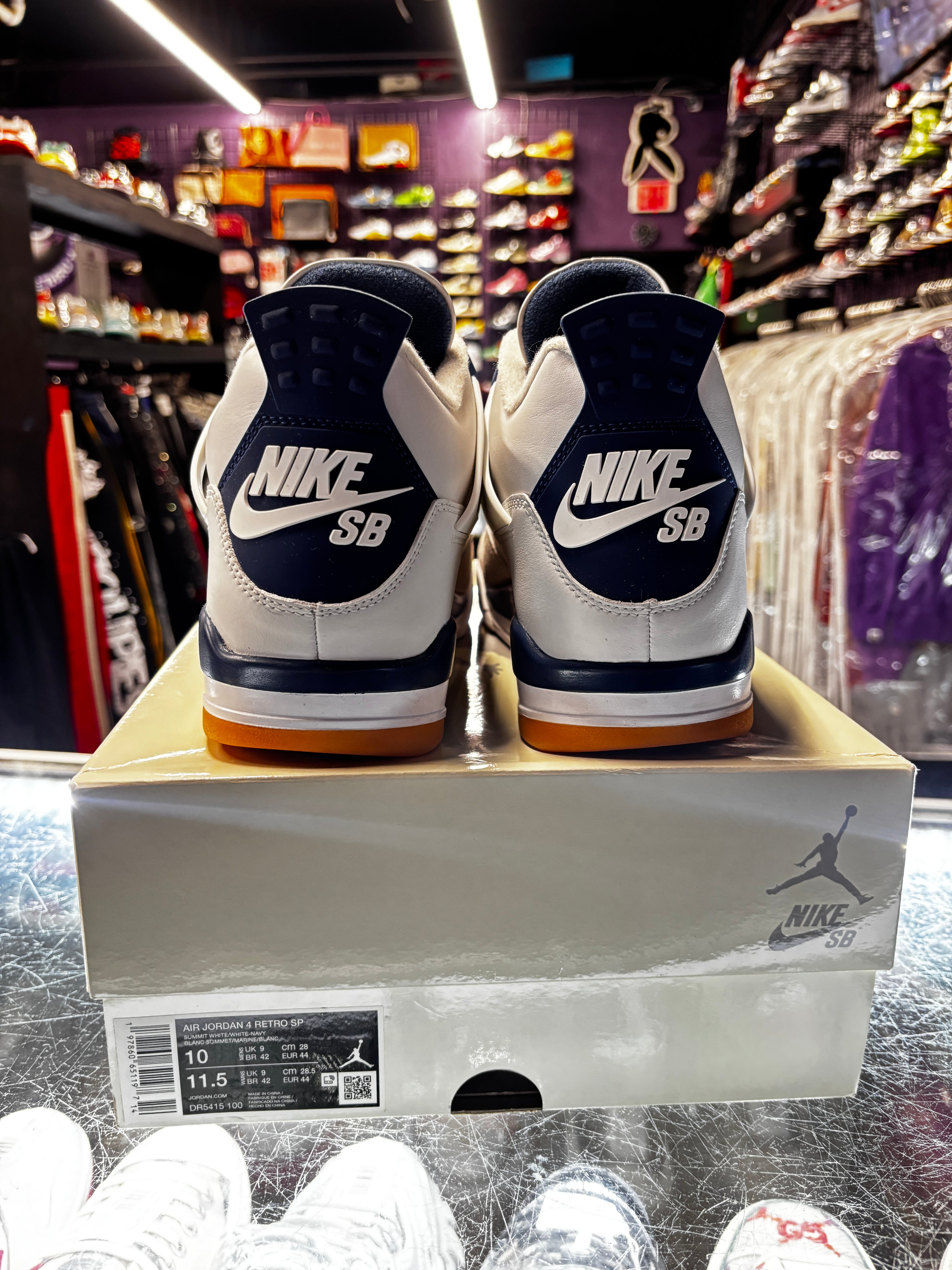2025 Air Jordan Retro 4 SB "Navy"