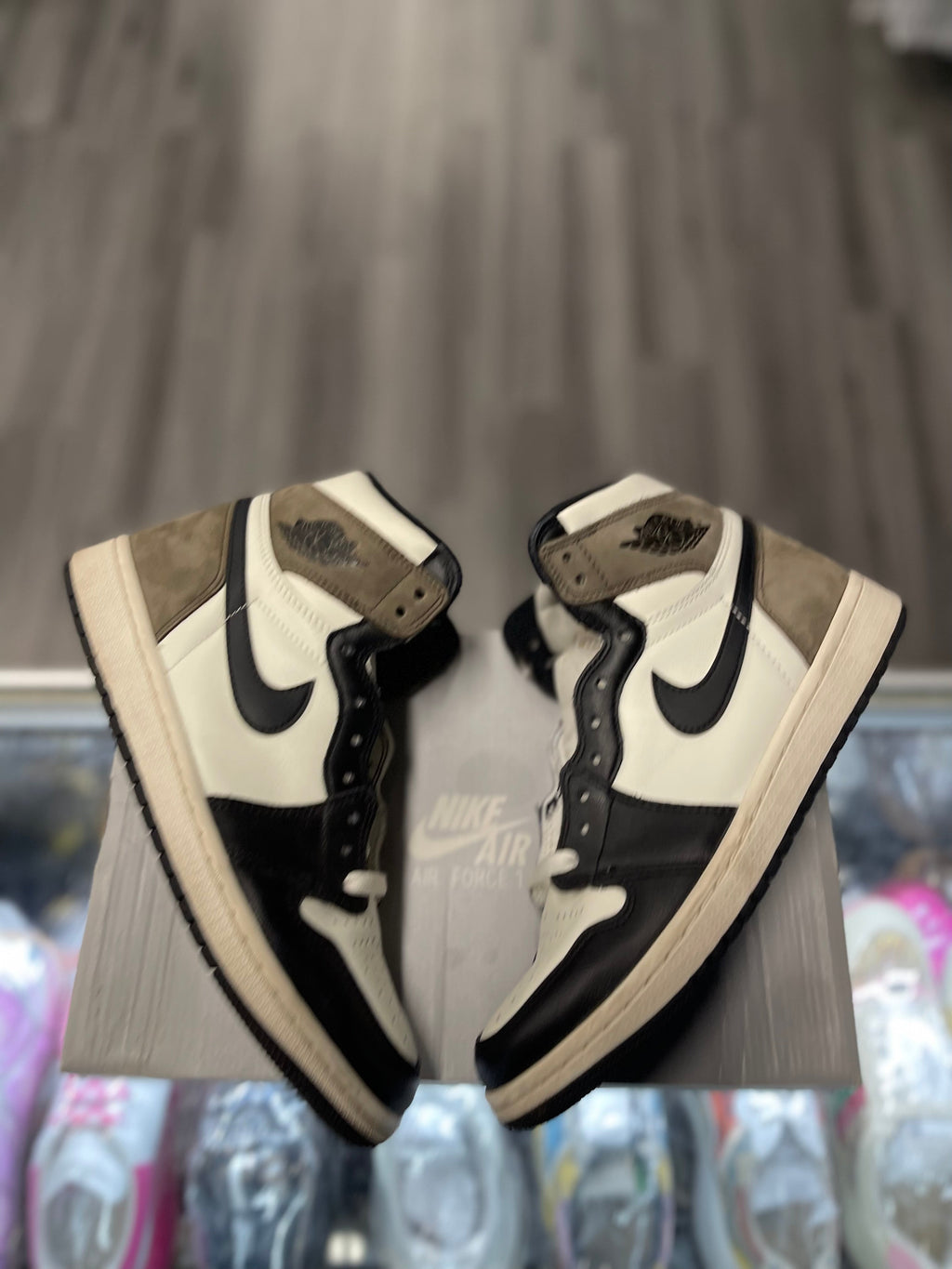 2020 Air Jordan Retro 1 High "Mocha"