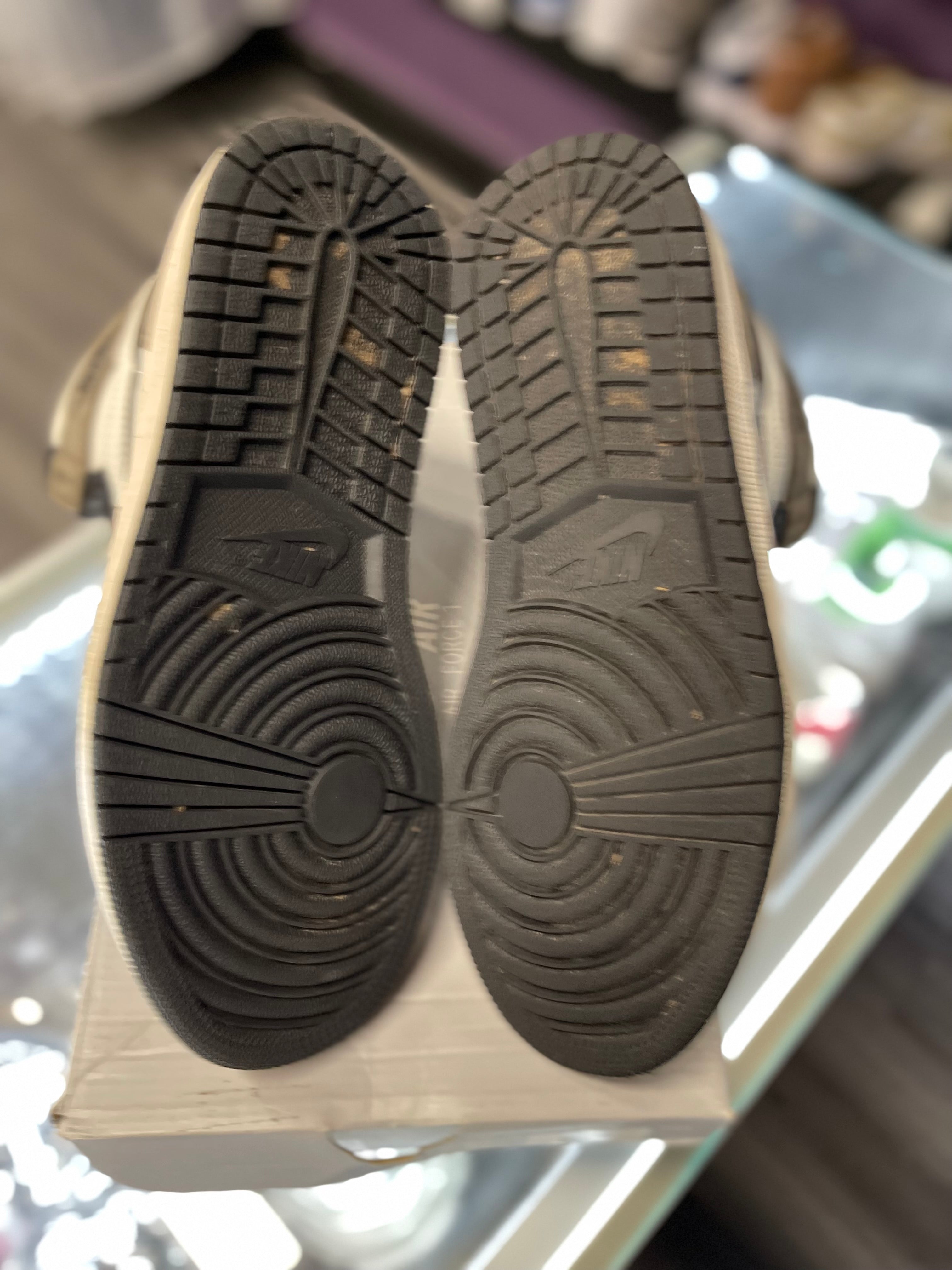 2020 Air Jordan Retro 1 High "Mocha"