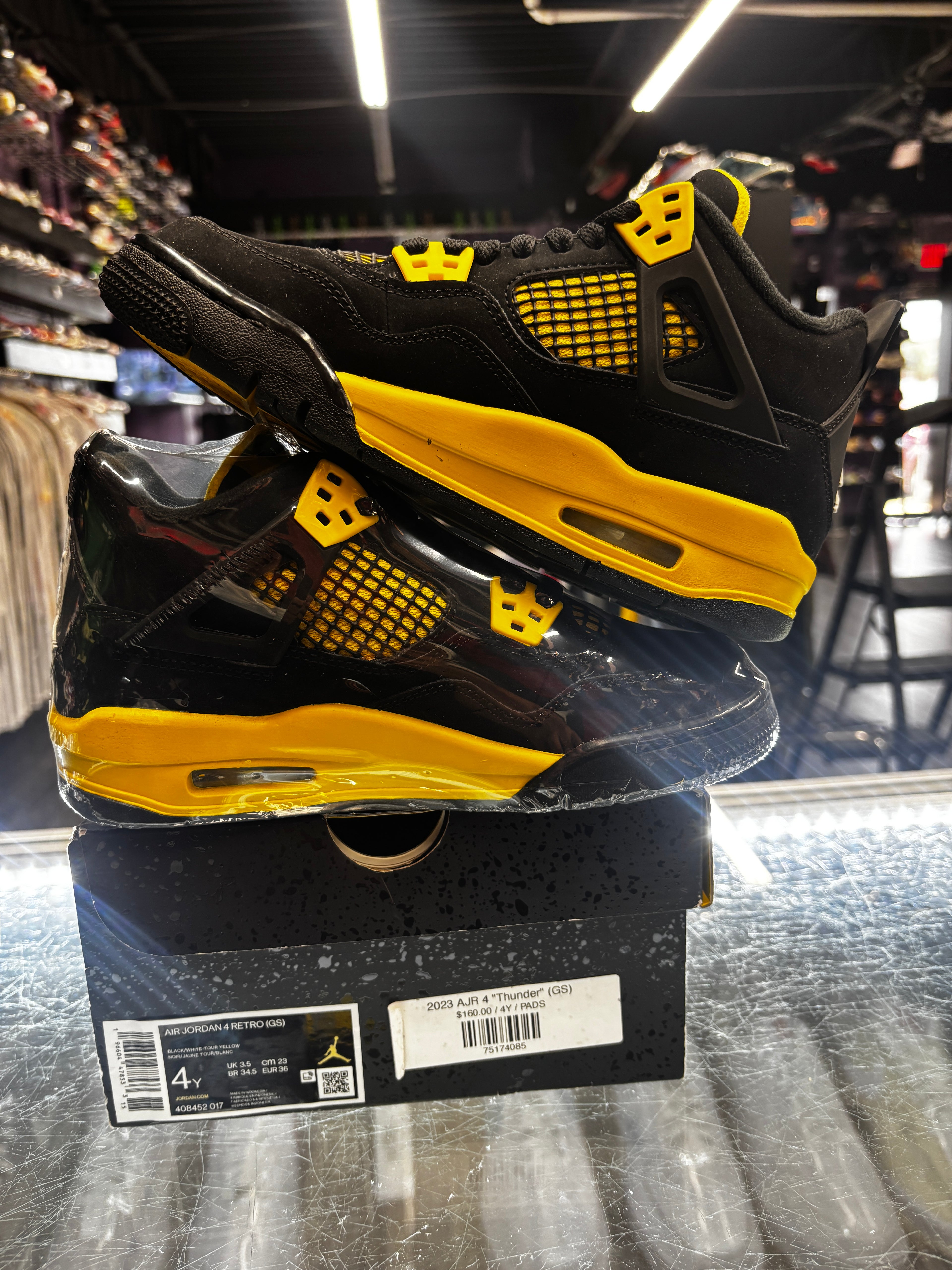 2023 Air Jordan Retro 4 "Thunder" (GS)