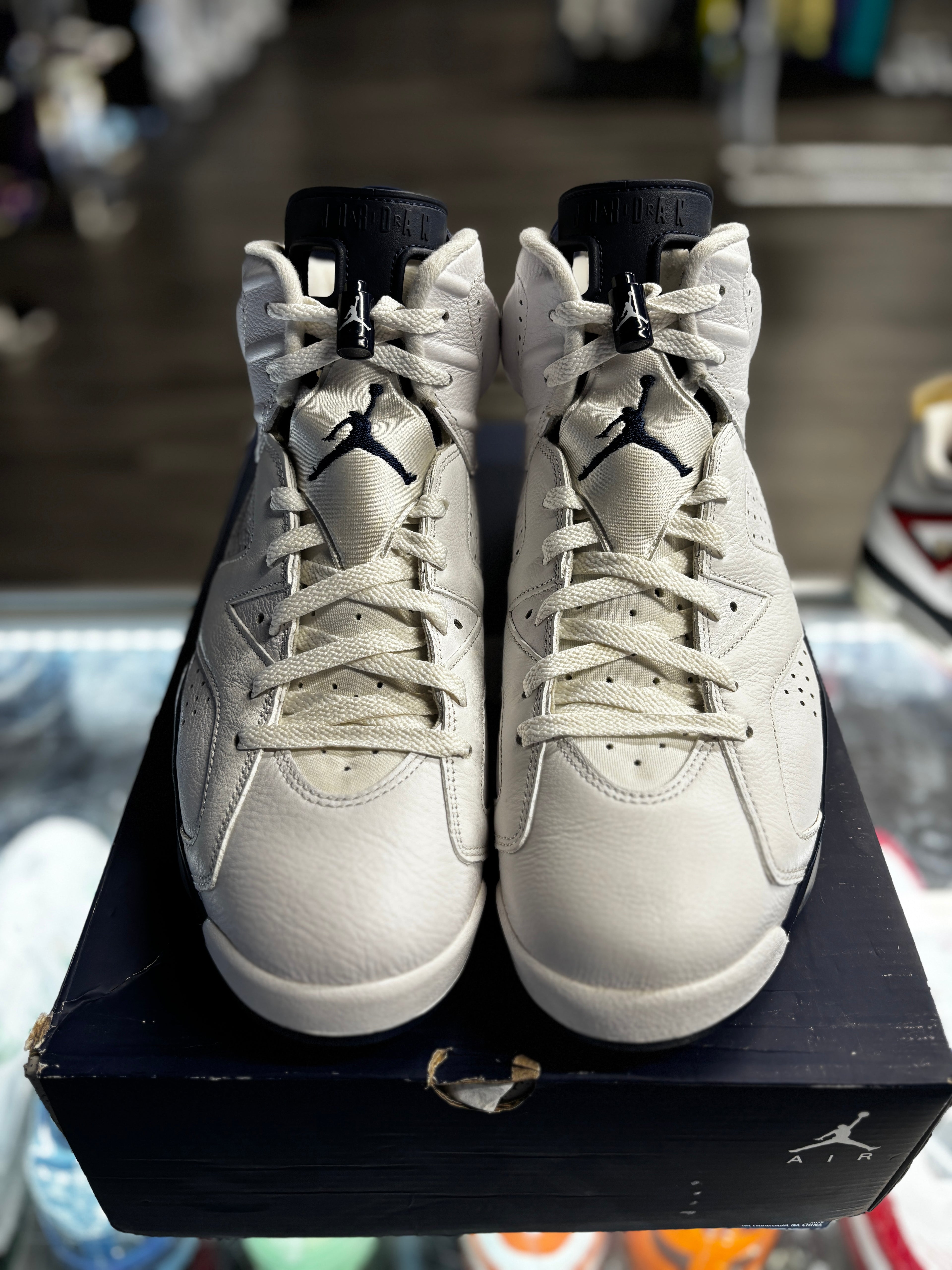 2022 Air Jordan Retro 6 "Midnight Navy"