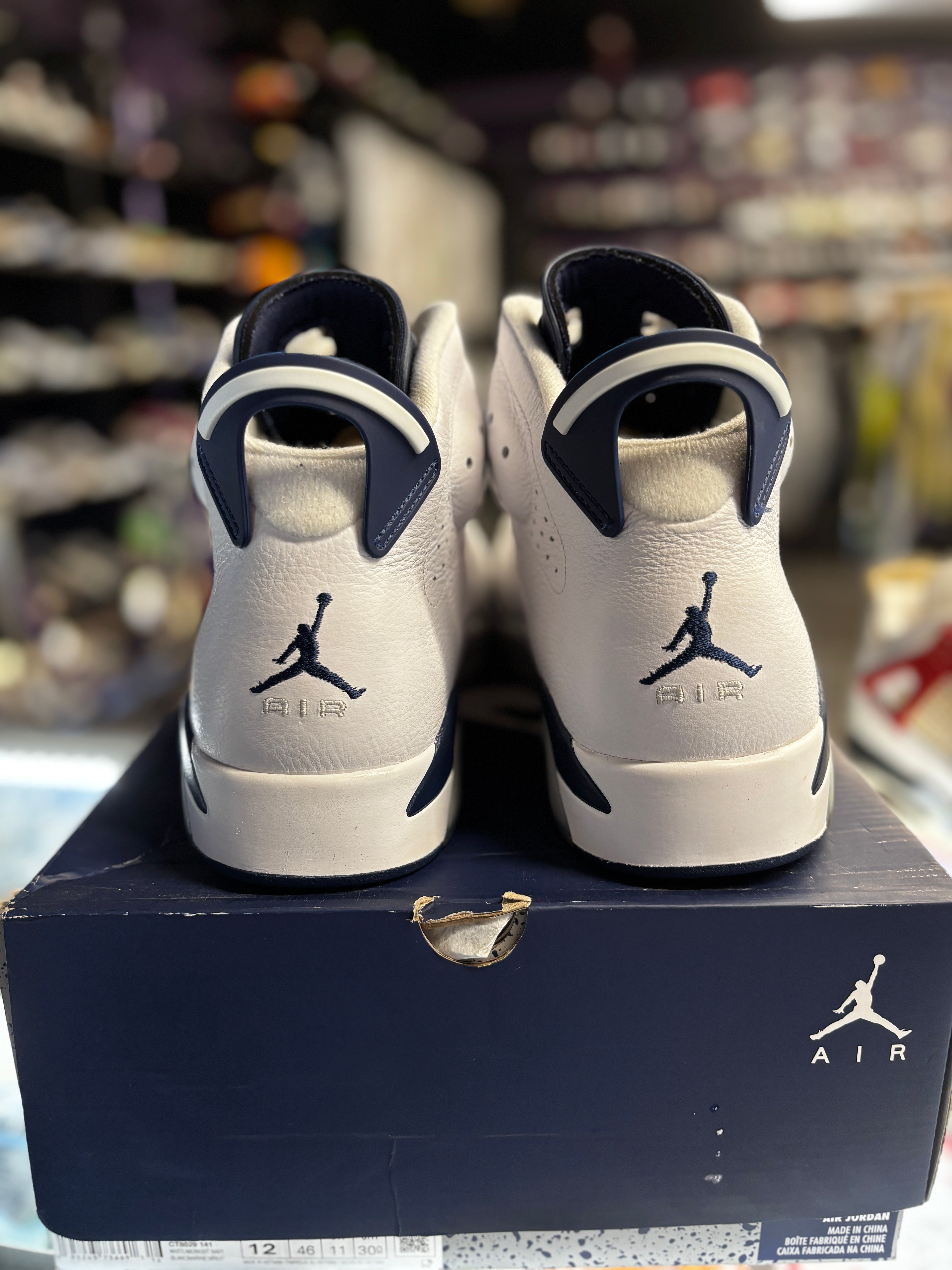 2022 Air Jordan Retro 6 "Midnight Navy"