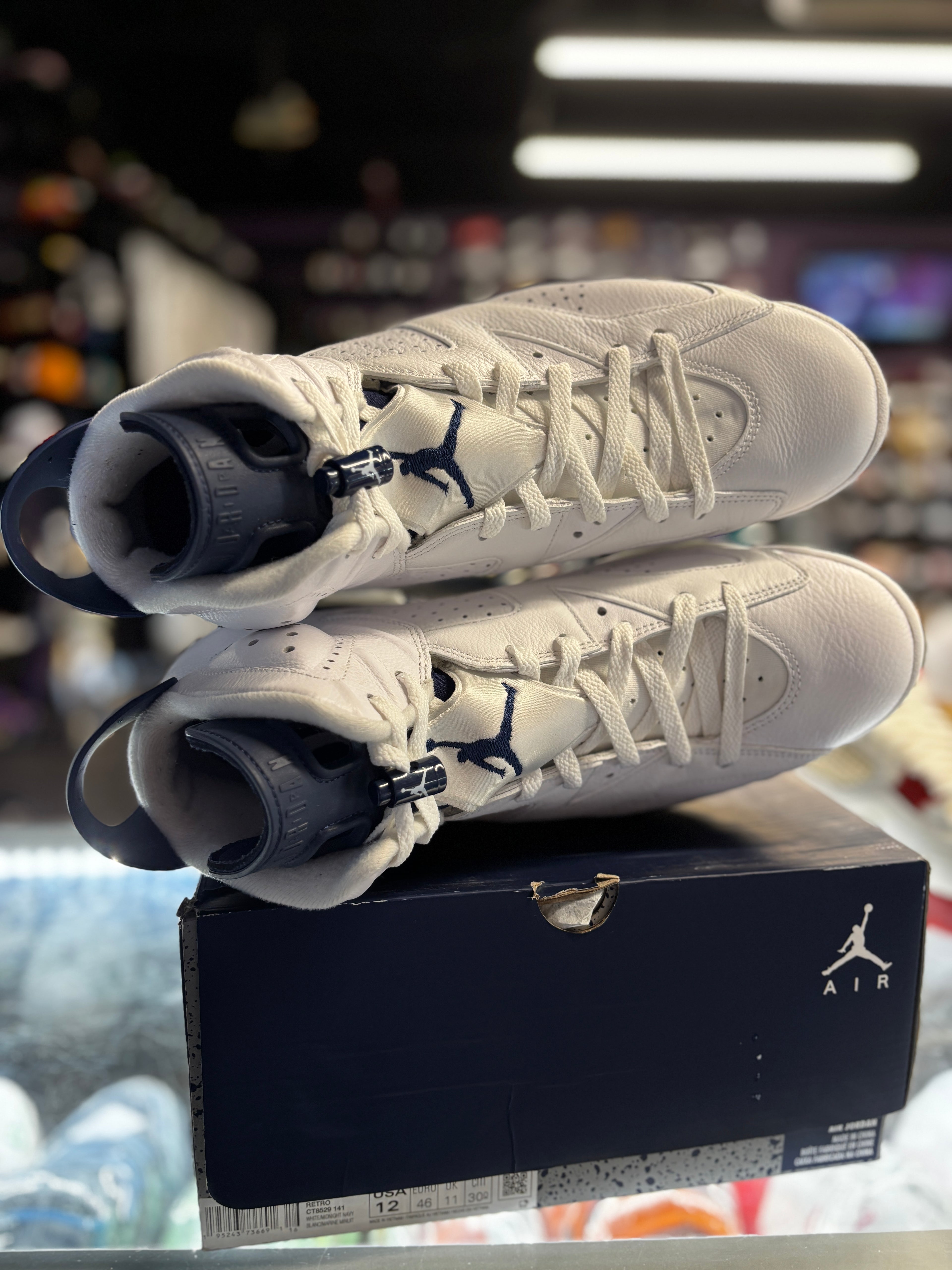 2022 Air Jordan Retro 6 "Midnight Navy"