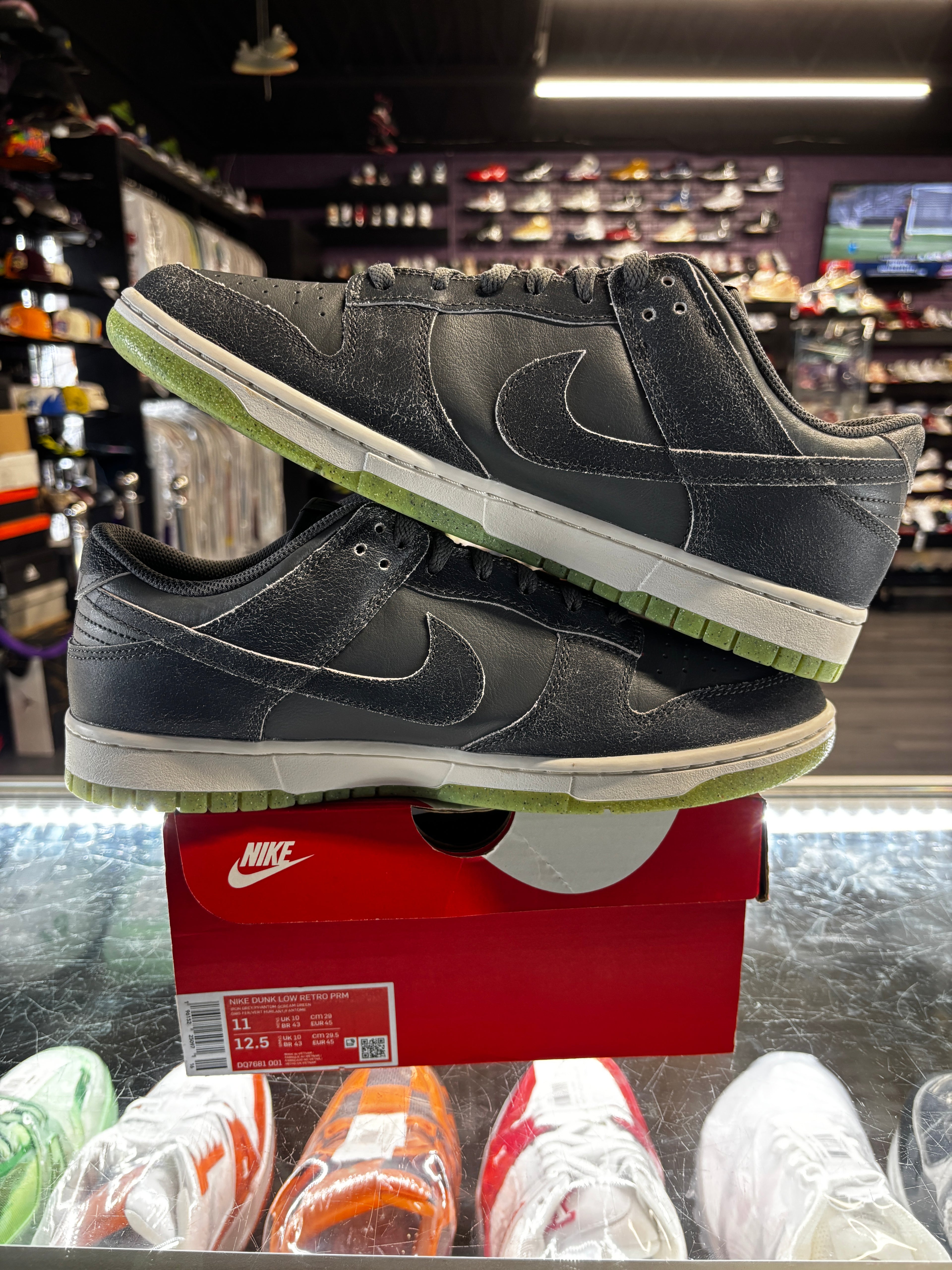 2022 Nike Dunk Low SE "Halloween Caludron"
