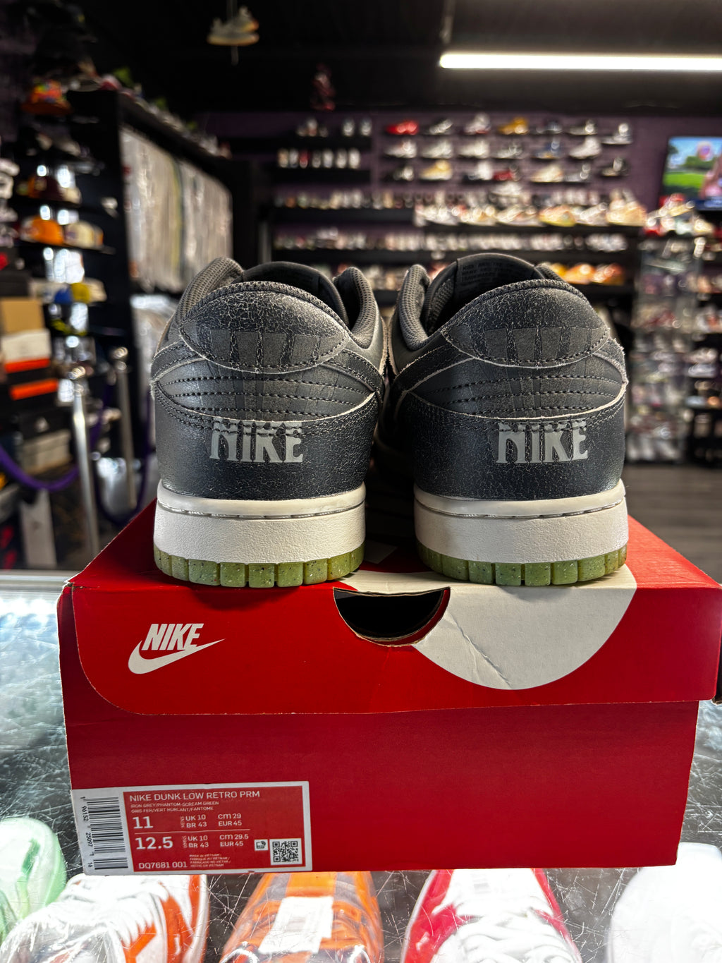 2022 Nike Dunk Low SE "Halloween Caludron"